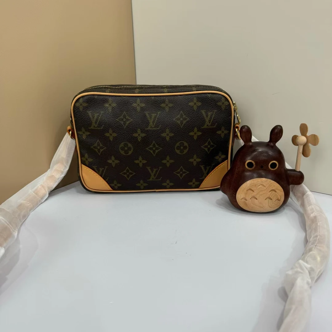 95新 LouisVuitton/路易威登 LV横版相机包（换植绒革）