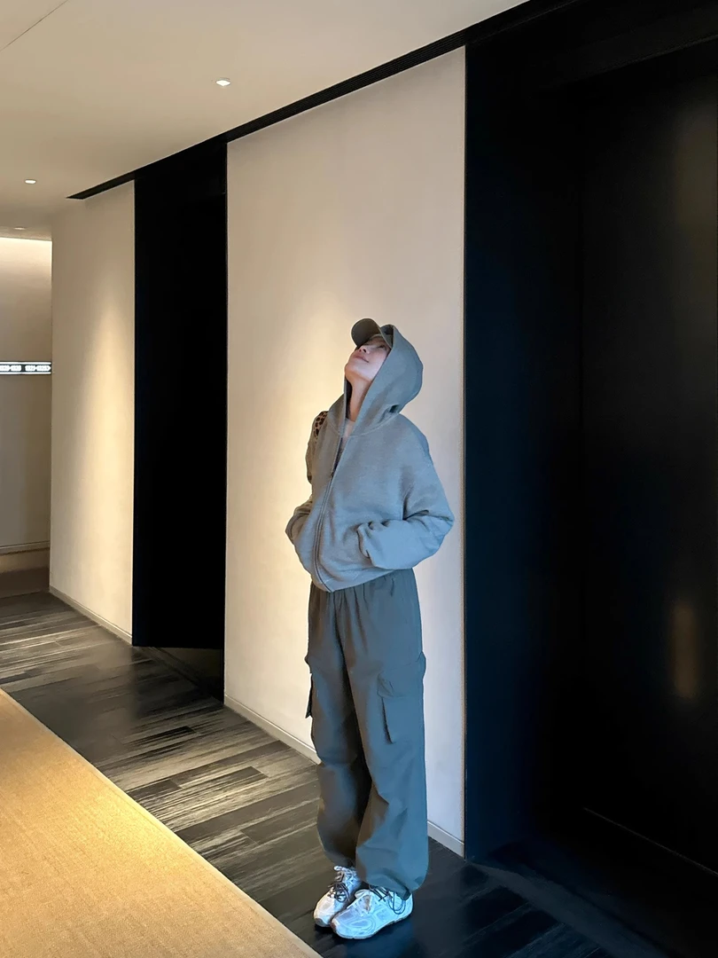 YANGLE_复古工装裤女宽松束脚2025春季新款多口袋高腰休闲长裤子