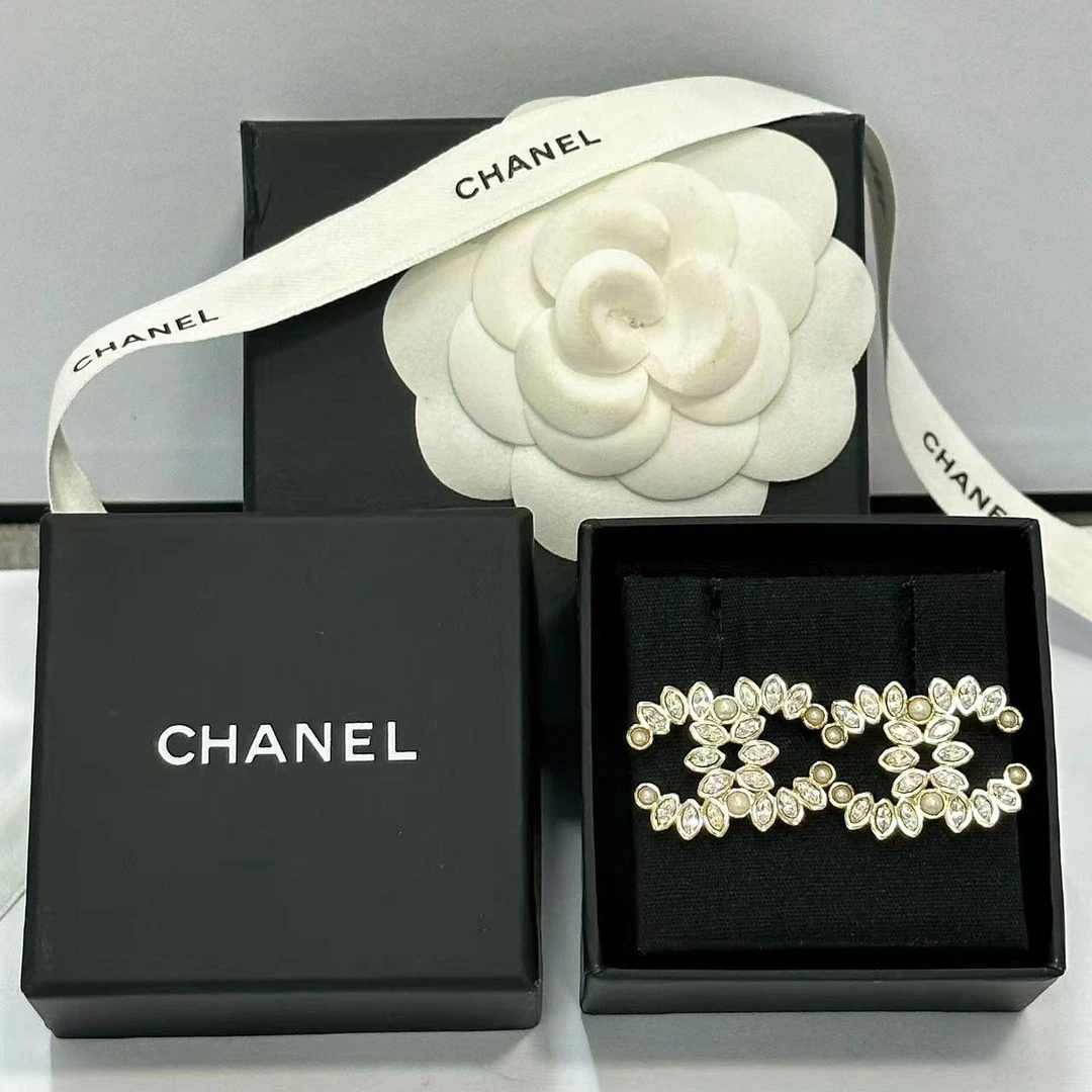 全新未使用 Chanel/香奈儿 经典双c/素双c/珍珠/镶钻/金属/耳钉