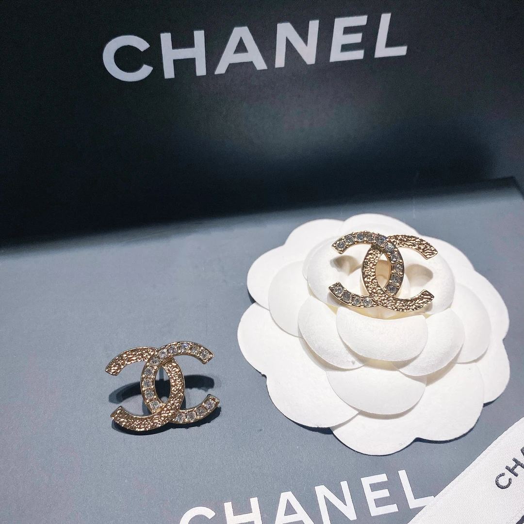 未使用 Chanel/香奈儿 耳钉/时尚/经典/带钻/镶嵌/气质/轻奢/