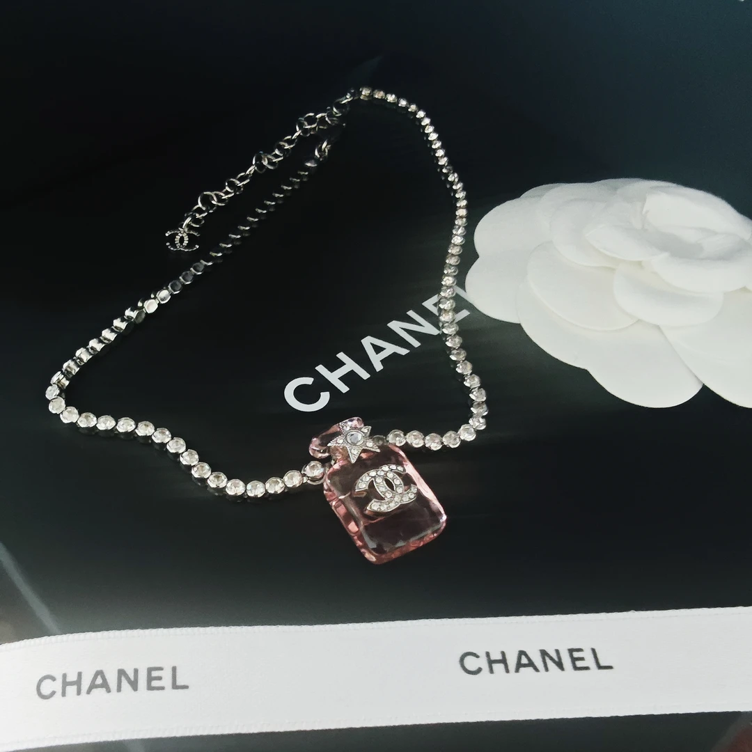 全新未使用 Chanel/香奈儿 项链时尚百搭甜美镶钻满钻