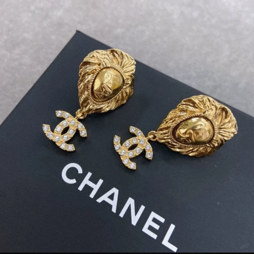 99新 Chanel/香奈儿 复古/经典/菱格/狮子造型/耳钉