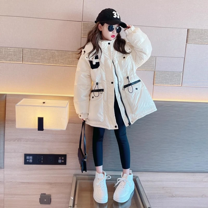 女童轻薄羽绒服冬装2023新款儿童90白鸭绒外套女大童冬季保暖上衣