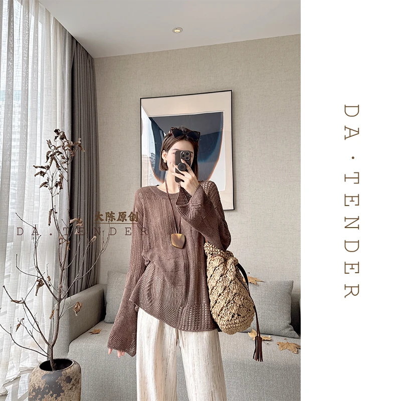 DA【清-秋款】一桐木针织镂空上衣-YBC33