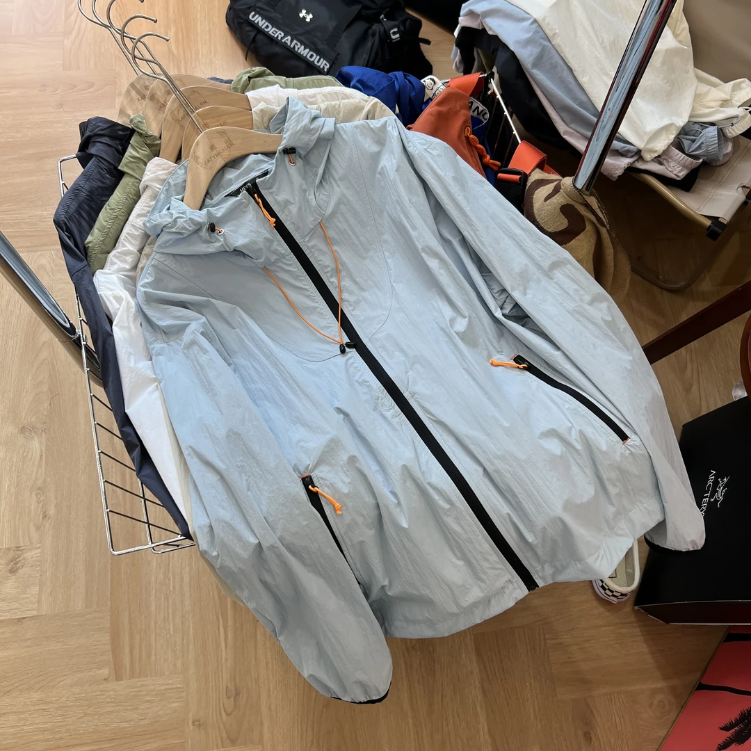 薄如纸，轻如蝉翼！清凉透气 高倍山系外套 男女同款33199