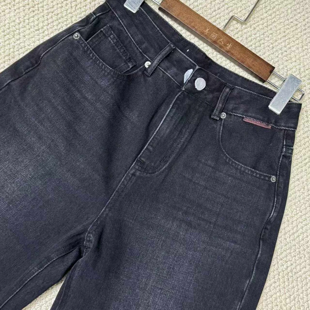 【金麦麦】A0007水洗黑刺绣阔腿直筒牛仔裤