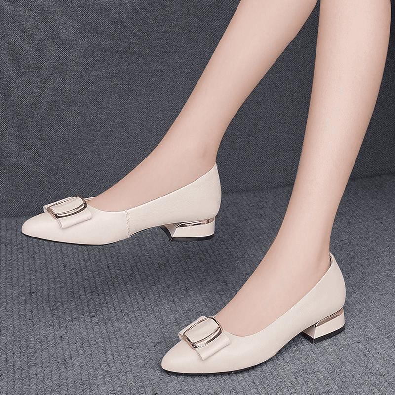 真皮单鞋女浅口瓢鞋2024新款春秋季皮鞋软底工作鞋尖头低跟妈妈鞋