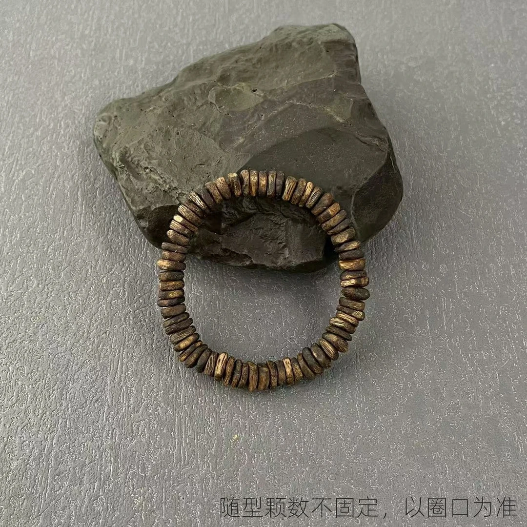 善玺 莺歌绿棋楠随形单圈沉香手串 多样性发货一条（211）ws