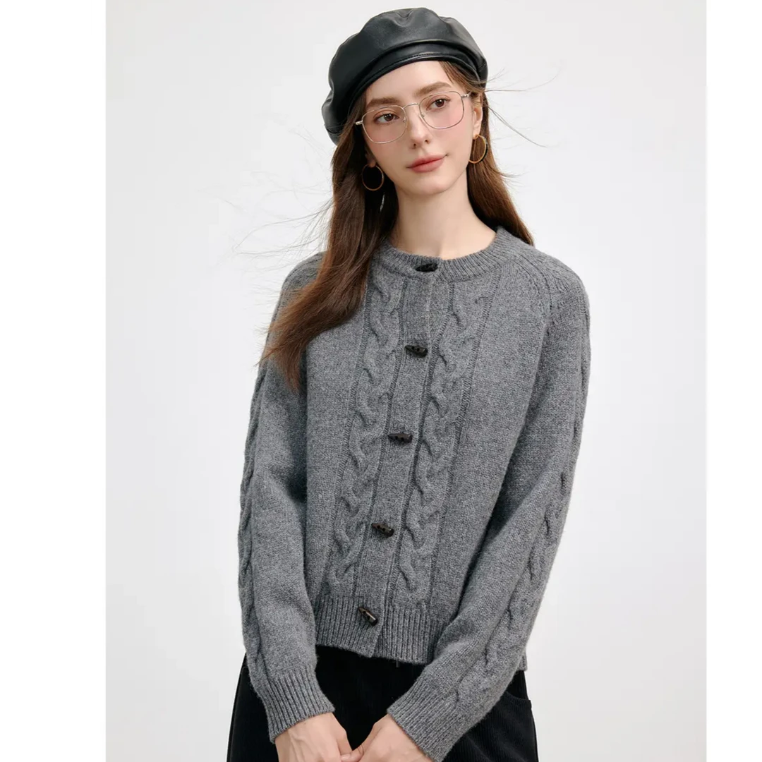 100%纯羊毛女士绞花加厚牛角扣长袖开衫羊毛衫