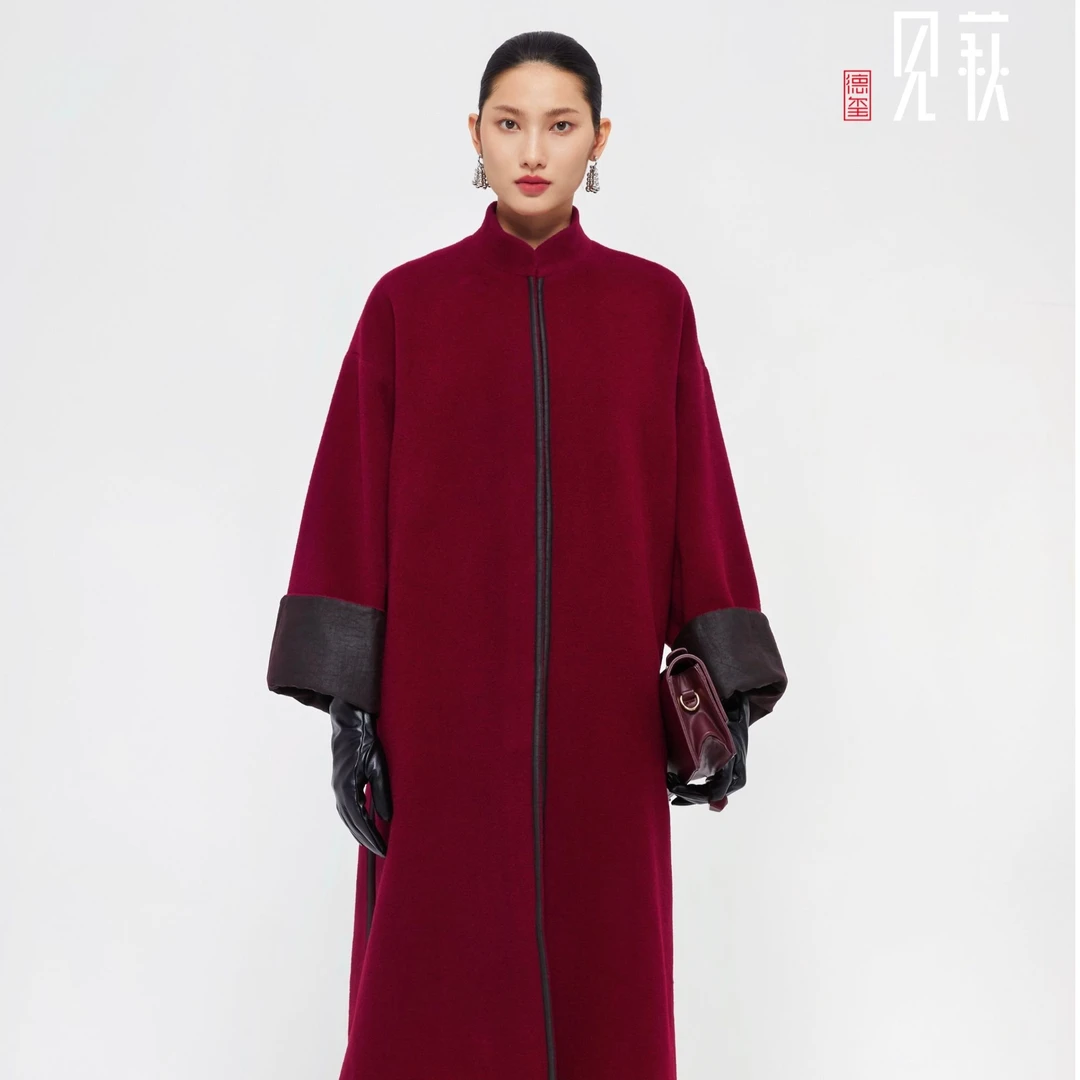 德玺见萩 红色袖口内撞毛呢外套 QZWD4W291