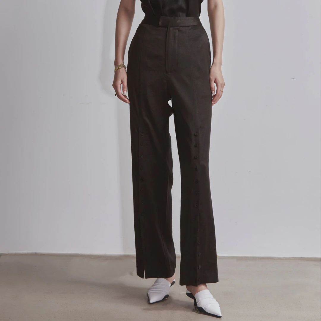 德玺见萩 W黑重磅莨前中钮扣开衩直筒裤 QZWD2K115