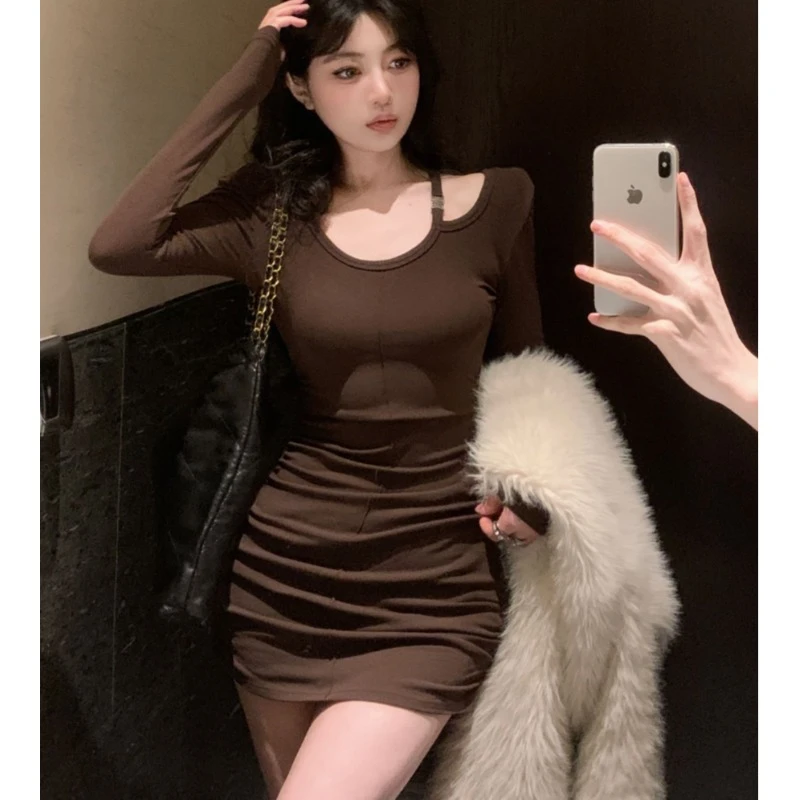 秋冬美拉德复古小妈打底包臀短裙高级感收腰紧身磨毛内搭连衣裙女