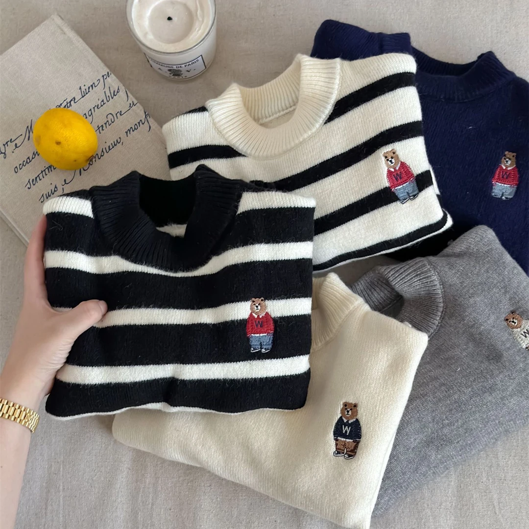 儿童加绒毛衣2024秋冬男童条纹小熊刺绣半高领线衣女童针织