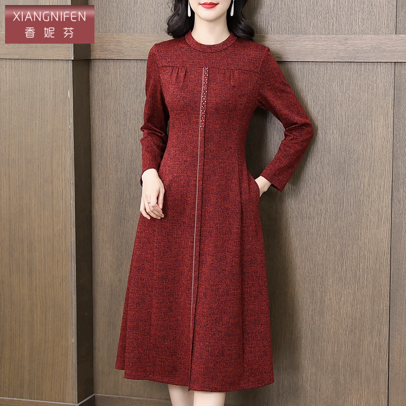 【香妮芬】83213秋冬洋气显瘦阔太太2025新款婚宴宴会时尚连衣裙