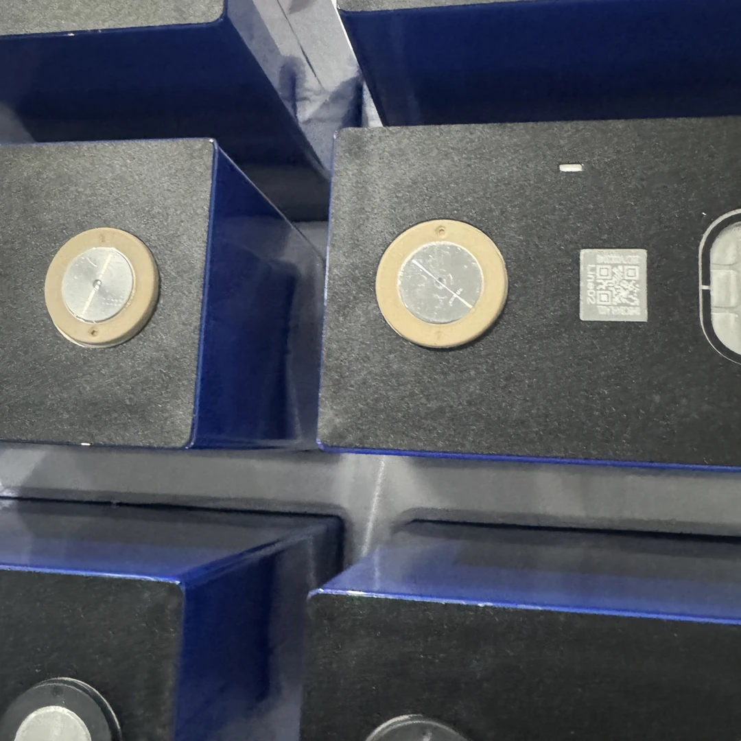 全新280AH 3.2V铁锂，72-173-206，全新原厂A品原码 动力3C