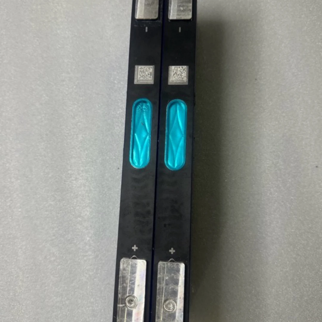 锂电池拆机114安 27-300-95  三元3.7V 分容好一致性好