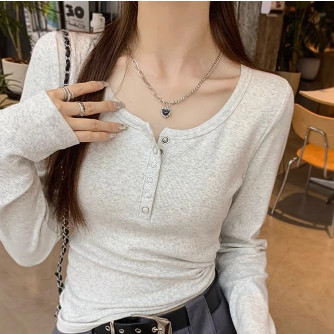 长袖t恤女春秋2023新款修身显瘦打底衫内搭网红早秋螺纹纽扣上衣