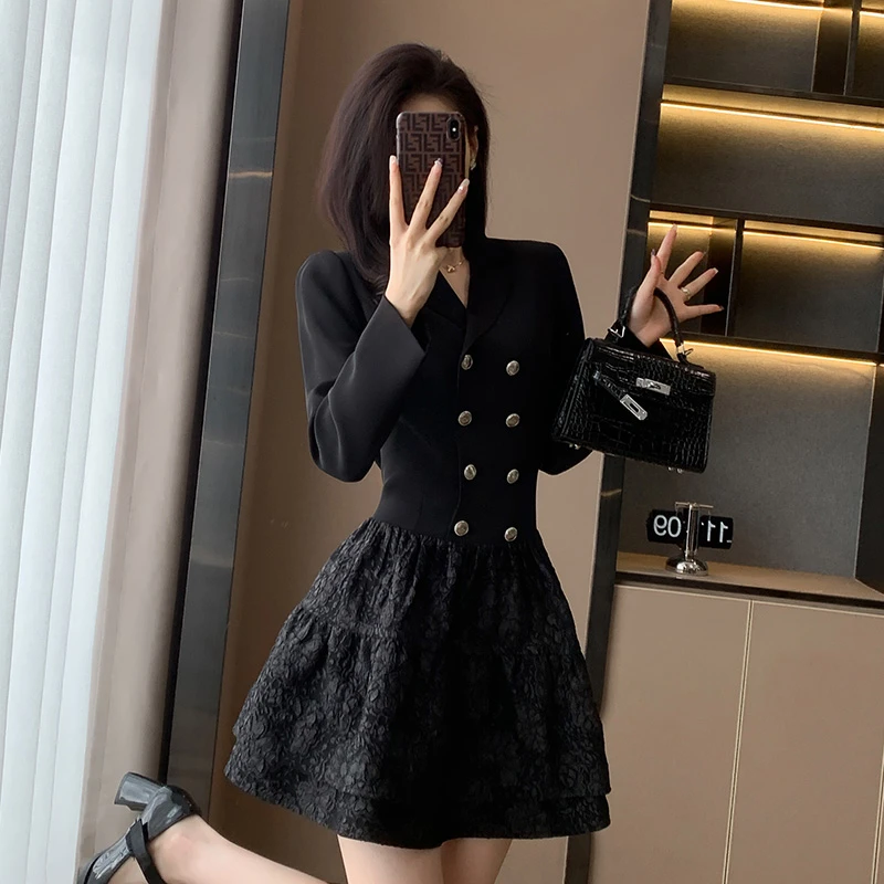 2024秋季新款黑色小香风连衣裙法式小个子收腰显瘦长袖西装短裙子