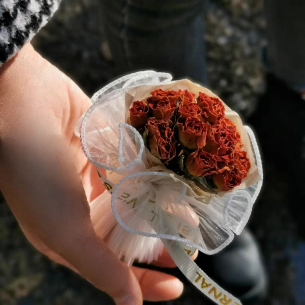 七夕礼物情人节小花束节日迷你永生花摆件见面结婚伴手礼