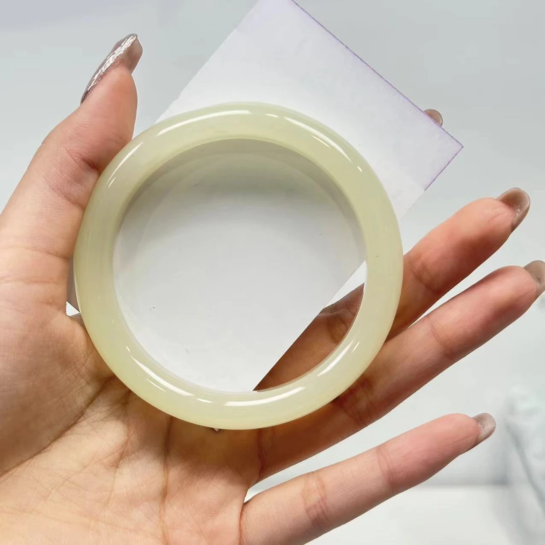 手镯 54圈口蜂蜜水手镯简约大气