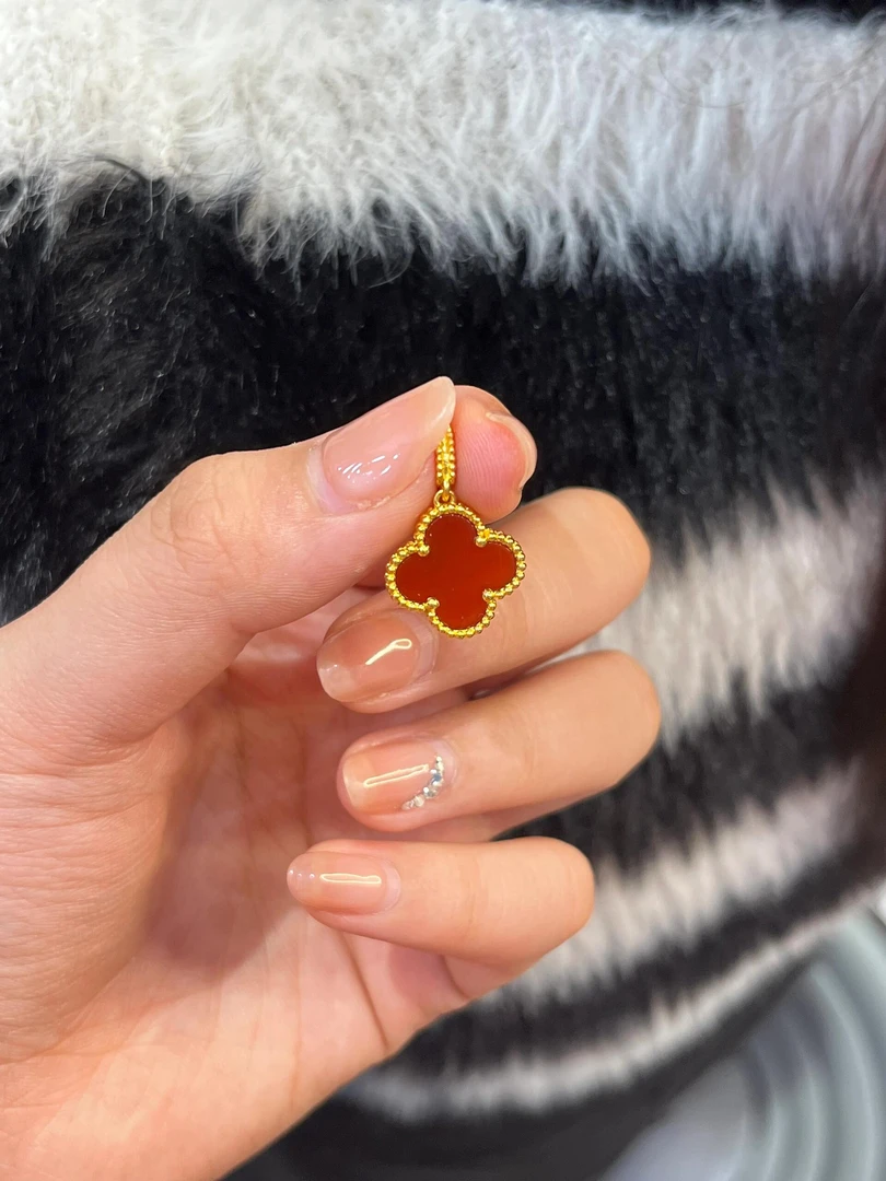 《云聚川珠宝》足金999真5G红玛瑙镶嵌玛瑙吊坠轻奢时尚