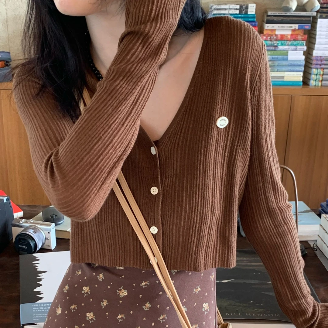 上衣显瘦长袖短款早秋竖条纹气质时尚小众修身小开衫0802-78295