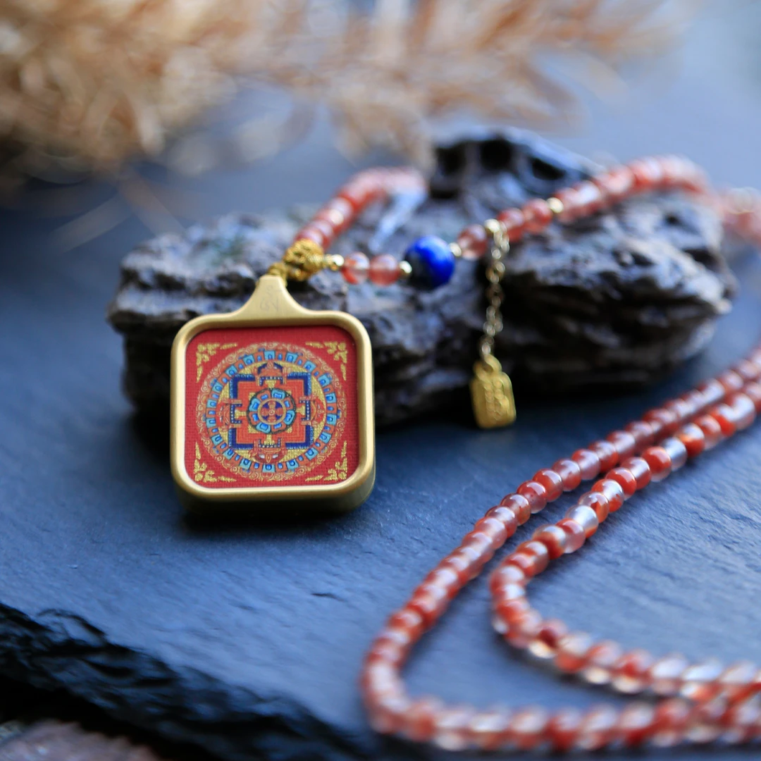 含辰砂工艺品手绘唐卡(坛城）吊坠南红多宝项链
