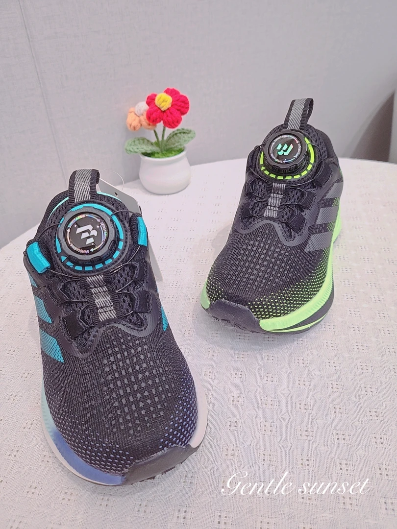 儿童轻便跑鞋舒适弹力透气防滑减震运动鞋鞋子跑步鞋