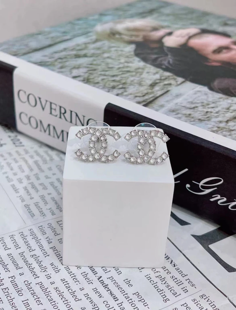 99新 Chanel/香奈儿 经典满钻双C耳钉/xm20674