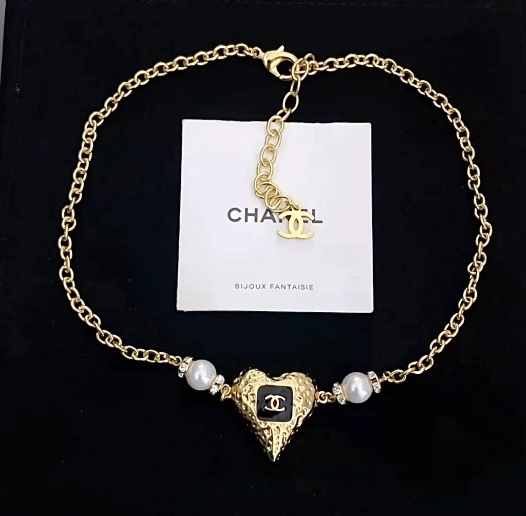 99新 Chanel/香奈儿 23K黑金爱心熔岩项链/xm10390