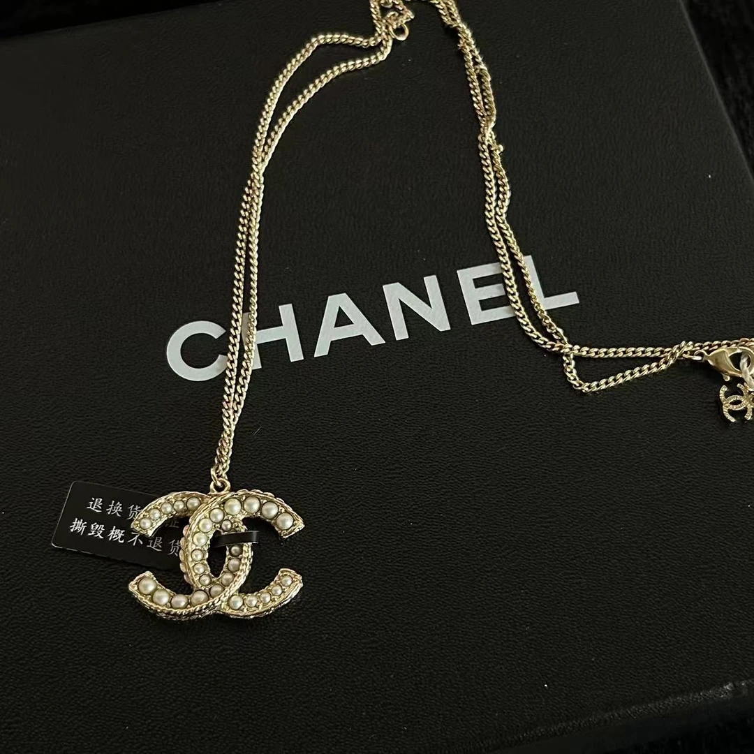 99新 Chanel/香奈儿 长款双C满珍珠毛衣链/xm10883