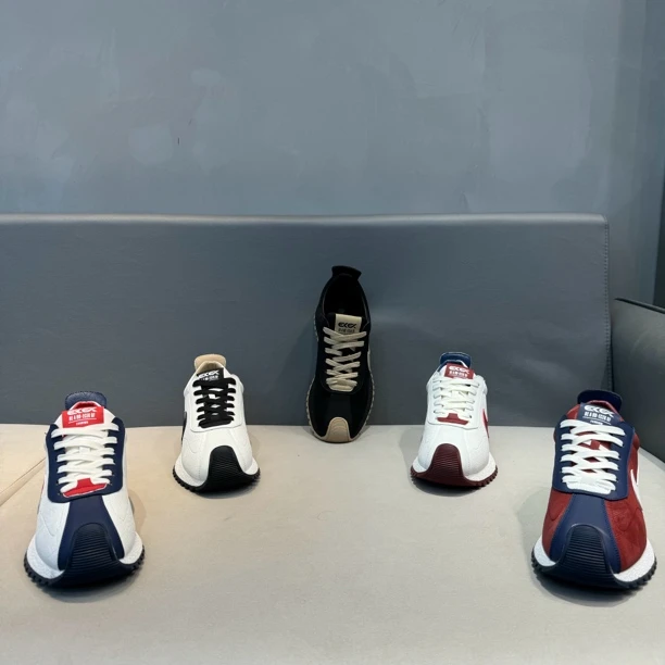 2024秋季新款时尚潮流百搭舒适低帮厚底运动款男士潮鞋