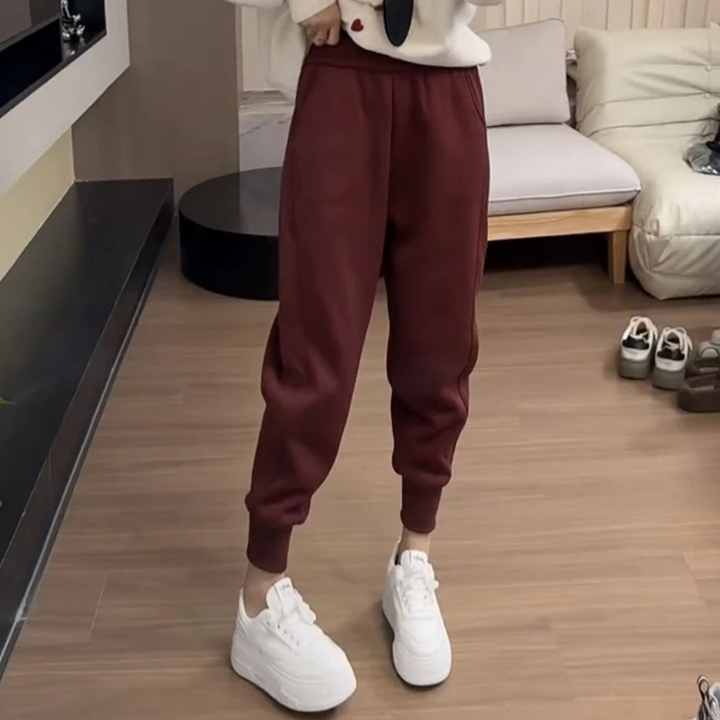 梨形显瘦大码束脚卫裤2025年秋冬季新款九分哈伦裤运动加绒休闲裤