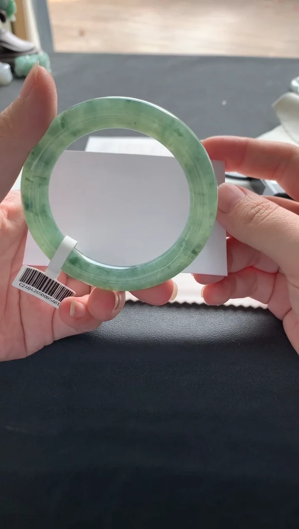 【闪购商品】翡翠手镯未镶嵌55圆条A8138买断