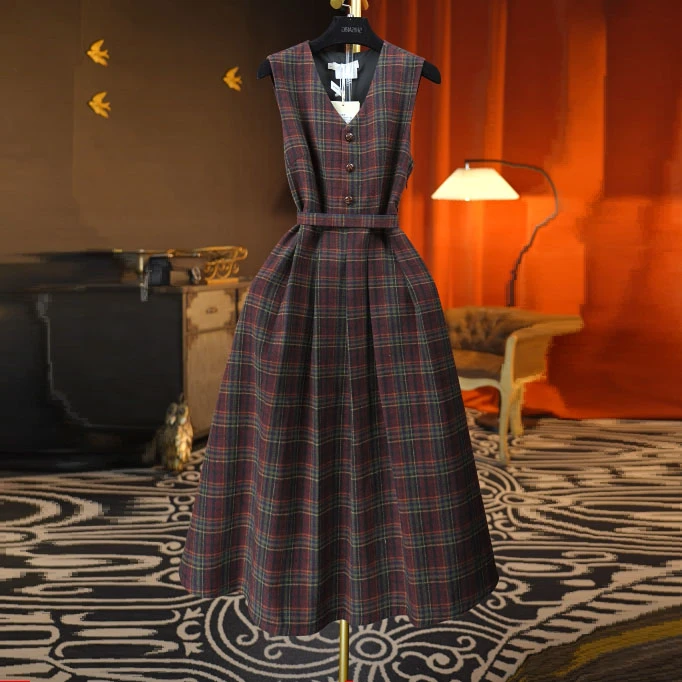 高级感灰色V领毛呢背心连衣裙女秋冬收腰显瘦中长款a字裙6076