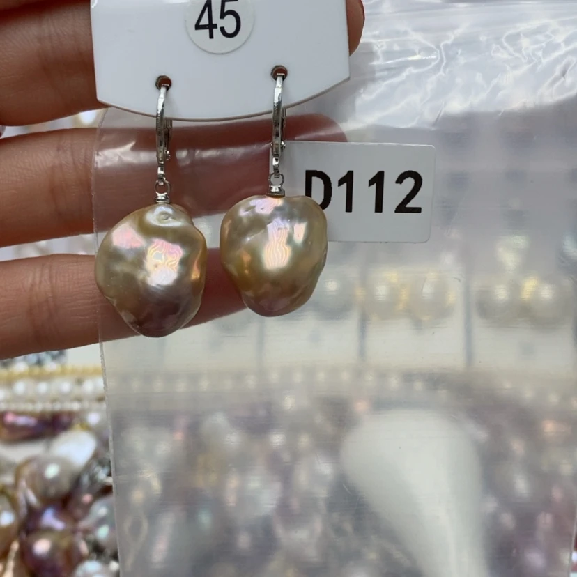 【闪购商品】淡水珍珠其他银S925镶嵌燕****?