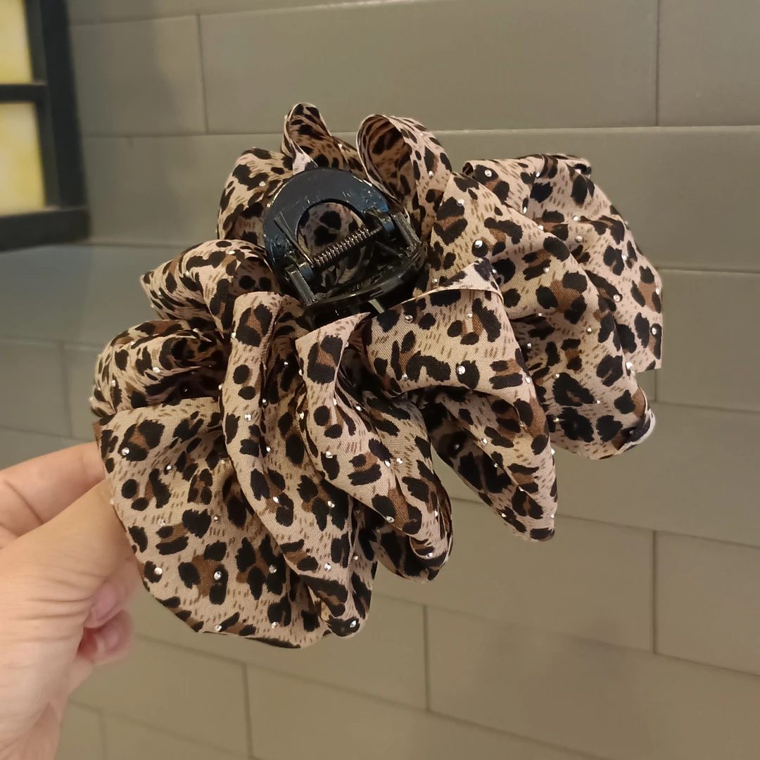时尚豹纹抓夹发卡气质云朵泡泡鲨鱼夹女士发夹鲨鱼夹后脑勺盘发夹