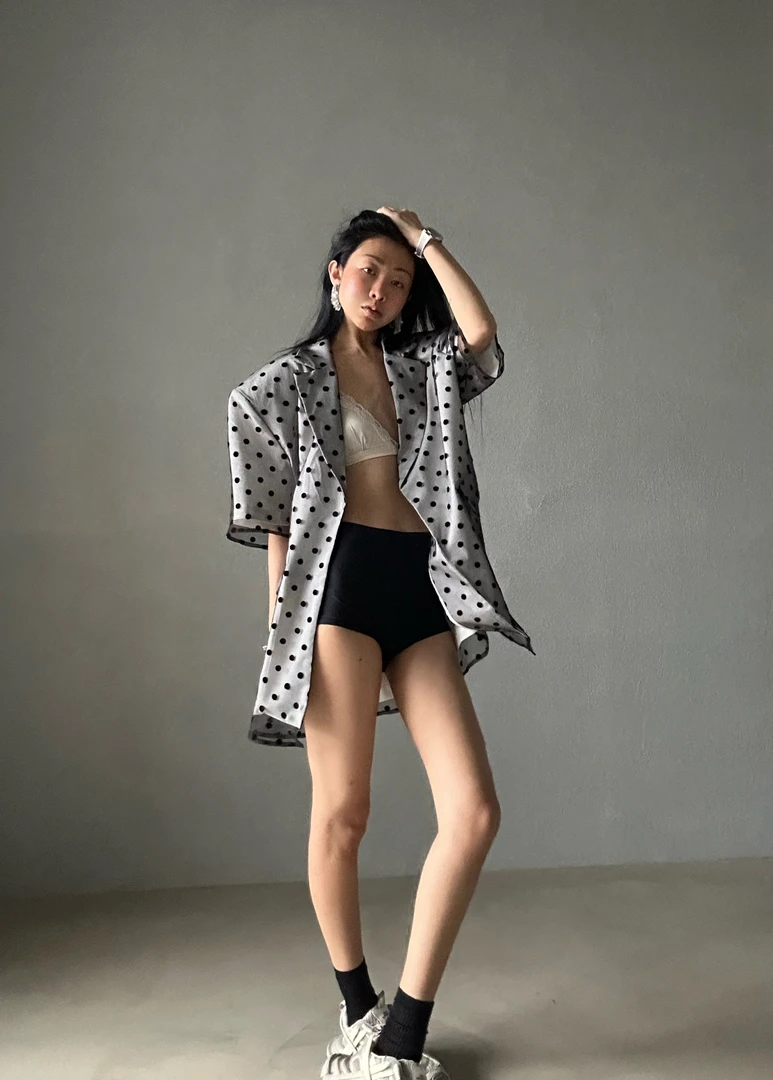 VIVISPLENDID（福利款NO退换）18385#波点重工拼接双层防嗮西装