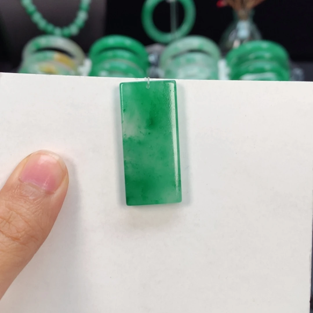 【闪购商品】石英质玉颈饰未镶嵌