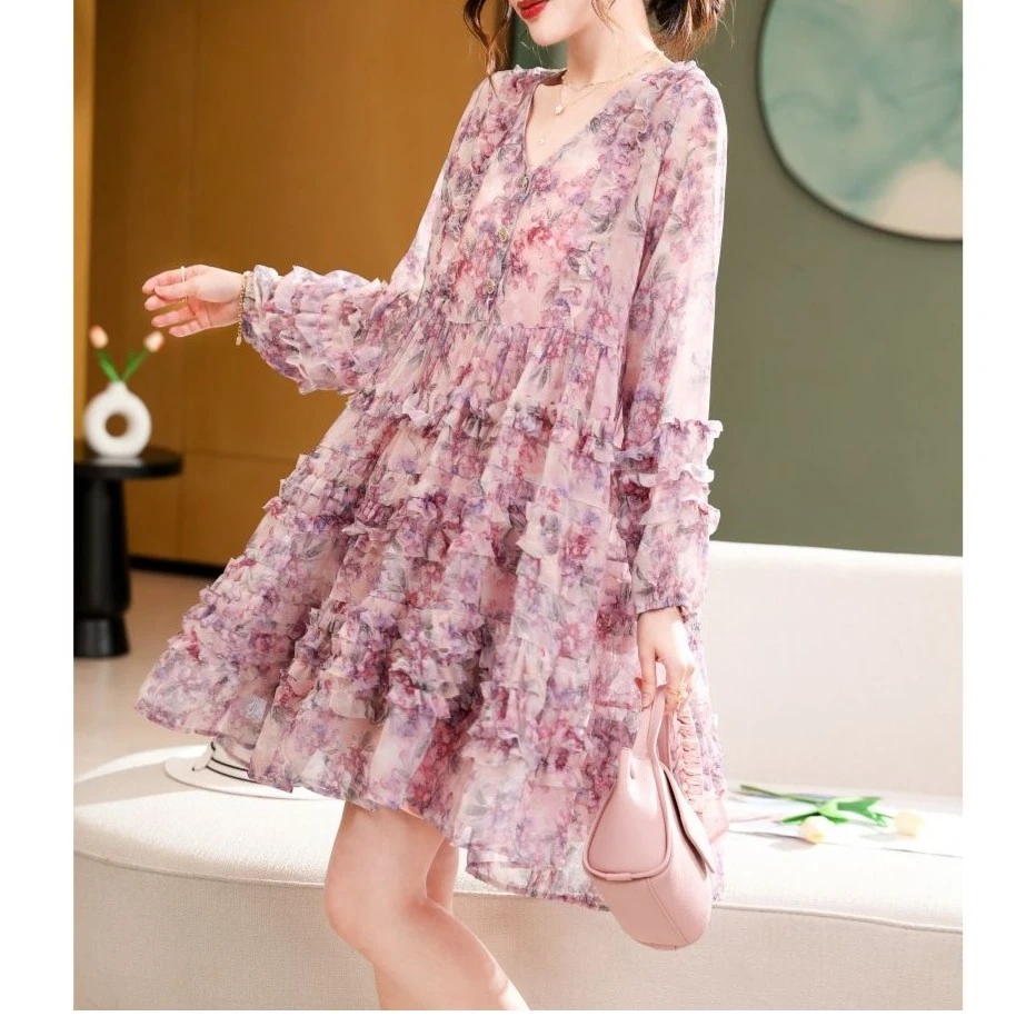 8761春秋新品温柔风高档品牌连衣裙时尚法式设计感仙女碎花连衣裙
