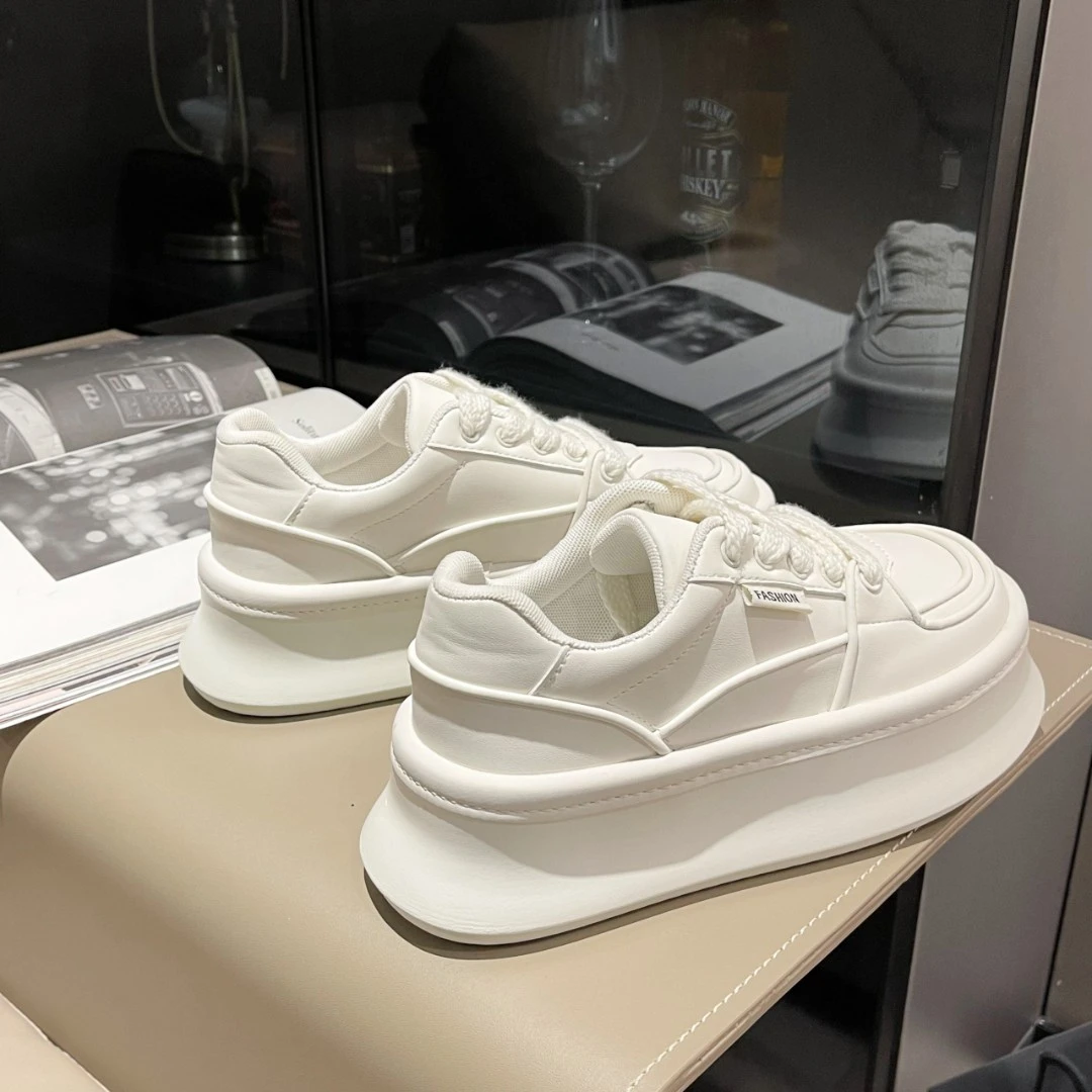 百丽纯爱小白鞋女软皮厚底2023春新款女鞋子增高松糕大头面包板鞋