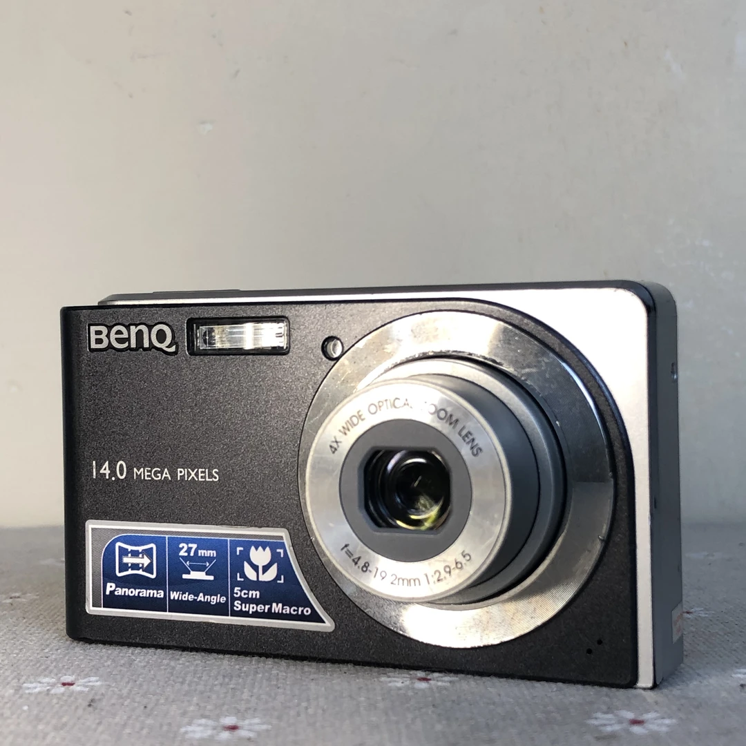9新 Benq/明基 9新 Benq/明基 E1465 复古年代感ccd相机