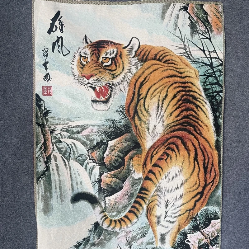 国潮十二生肖上山虎大号老虎手工刺绣一副复古国风未装裱时尚布画