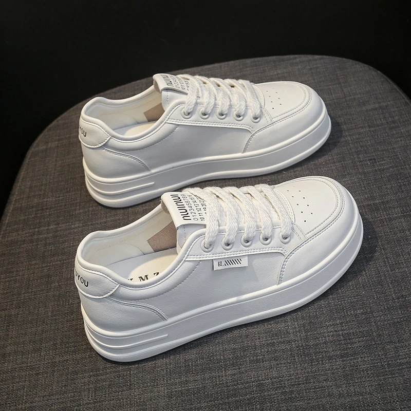 珂蝶娜新款皮面小白鞋4厘米女款-Y002