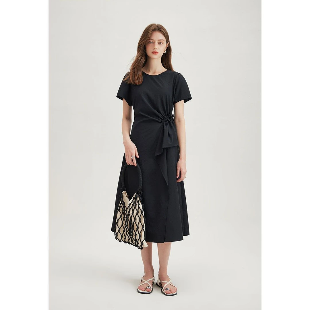 复古轻奢高级感抽褶T恤连衣裙女2024新款时尚收腰显瘦休闲中长裙