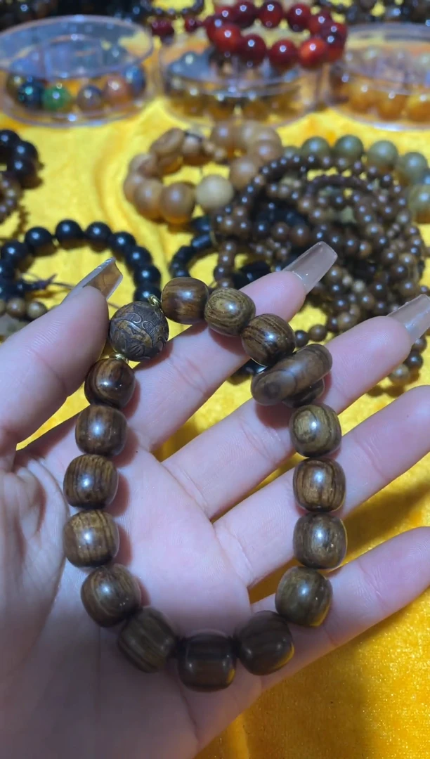 【闪购商品】檀木黄花梨苹果珠