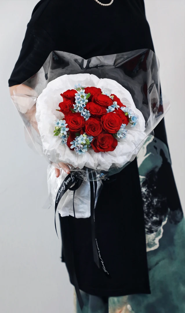 《朱砂痣》玫瑰小香风/生日花礼/送女友/朋友/闺蜜全国花店同城配送