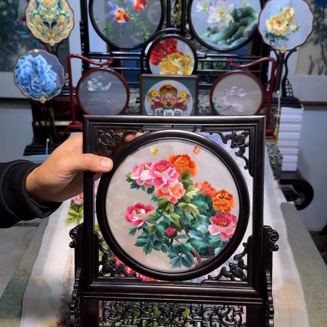 刺绣刺绣工艺精湛