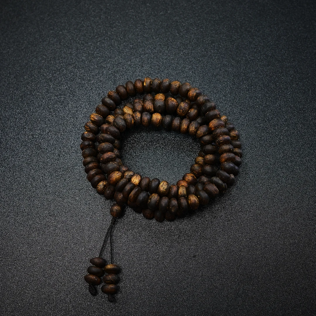 【沉香女儿】海南沉香精品绿棋虫漏多圈