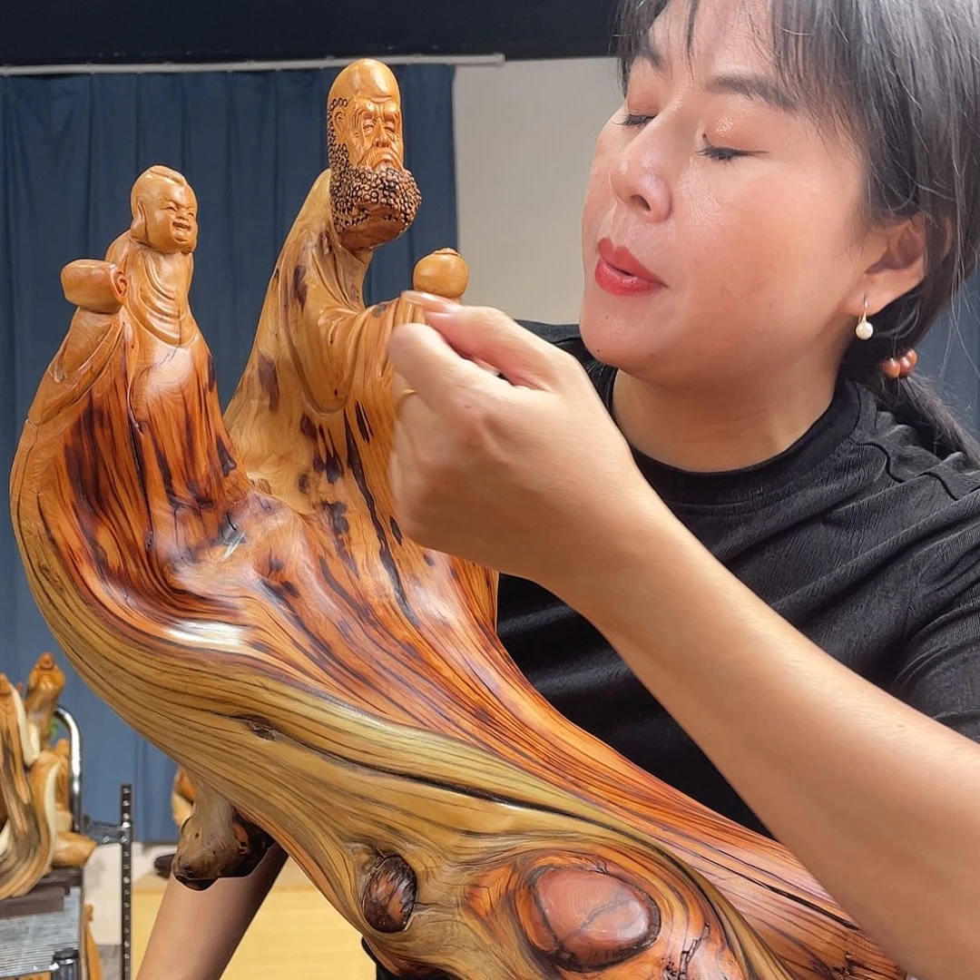 柏木（崖柏）崖柏随型根雕摆件